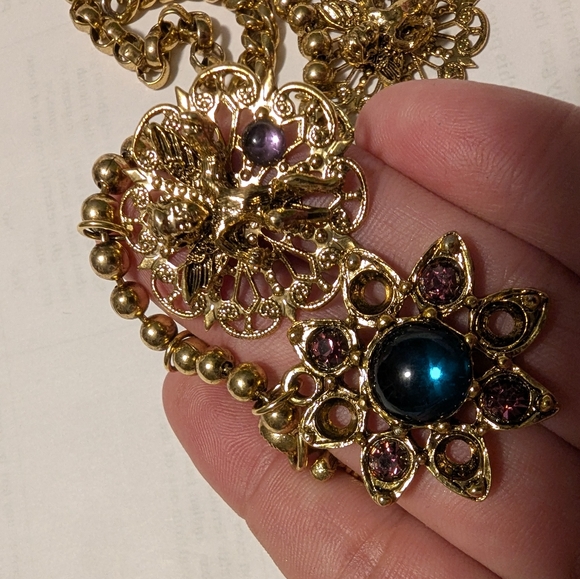 EVC GOLD TONE HEAVY CABOCHON CHARM BRACELET - Picture 8 of 8